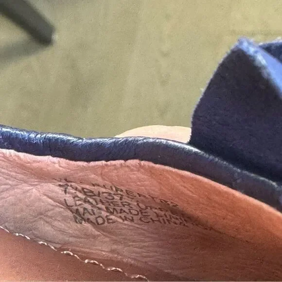 Vince Camuto Blueberry Leather Cone Heels Pumps Rosette Detail Women’s Size 7.5B - Picture 6 of 12